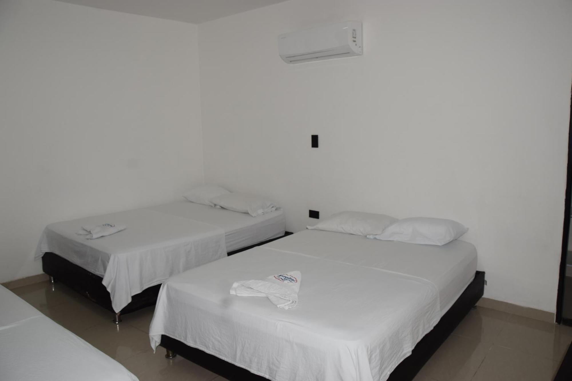 Hotel Barcelona Монтерия Экстерьер фото