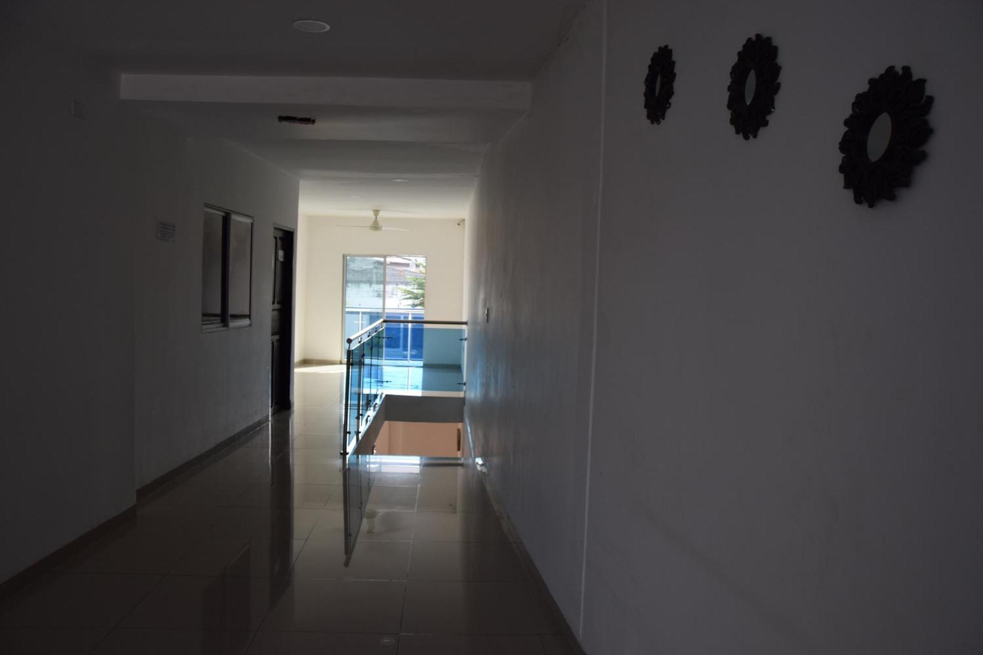 Hotel Barcelona Монтерия Экстерьер фото