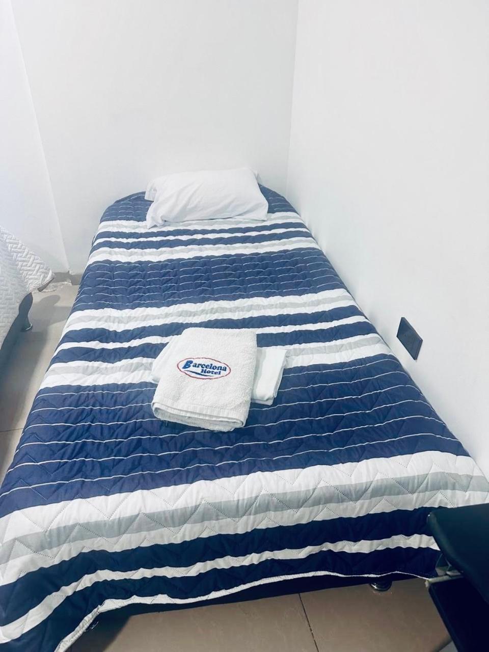 Hotel Barcelona Монтерия Экстерьер фото
