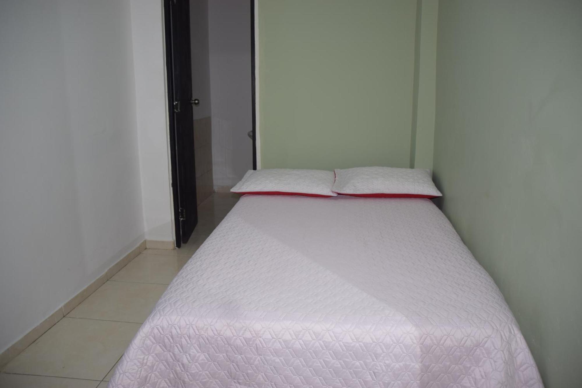 Hotel Barcelona Монтерия Экстерьер фото