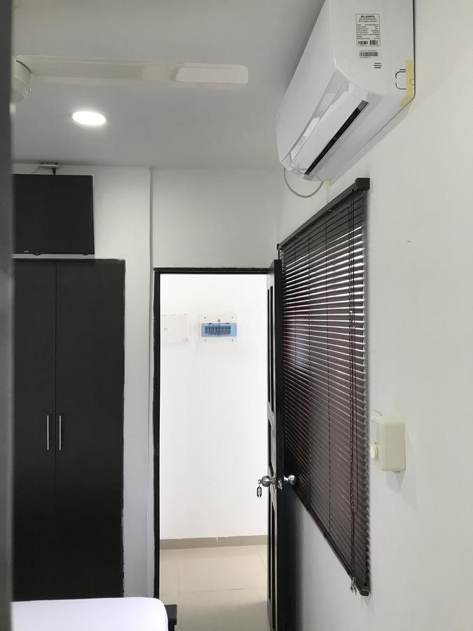 Hotel Barcelona Монтерия Экстерьер фото